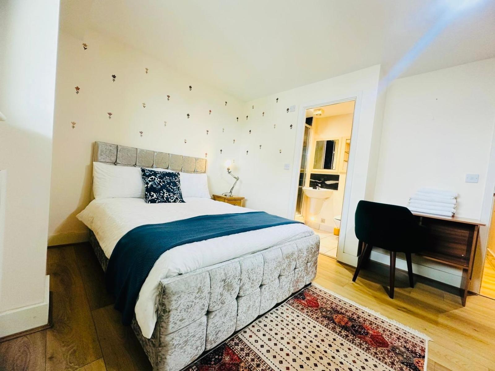 Modern 2bed 2bath Canary Wharf - Upto 5 Person Appartamento *