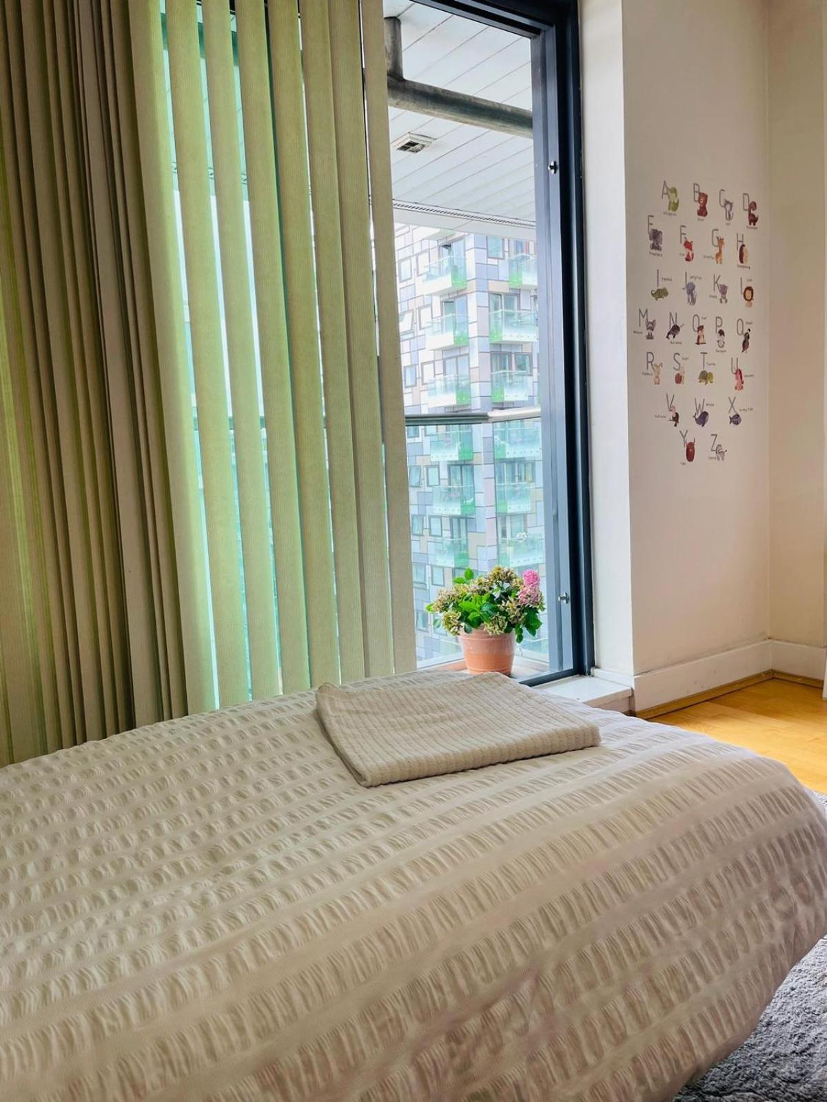 Modern 2bed 2bath Canary Wharf - Upto 5 Person Appartamento